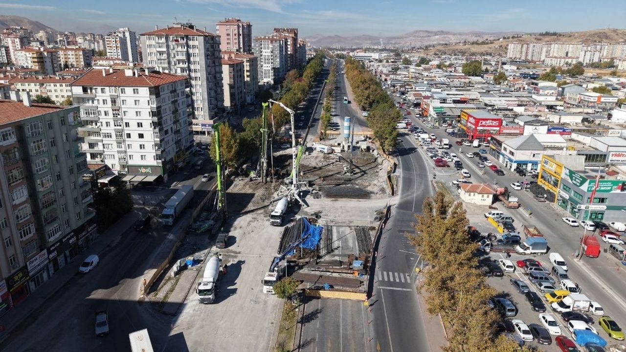 Kayseri trafiğinde büyük dönüşüm: Yeni katlı kavşakta sona doğru
