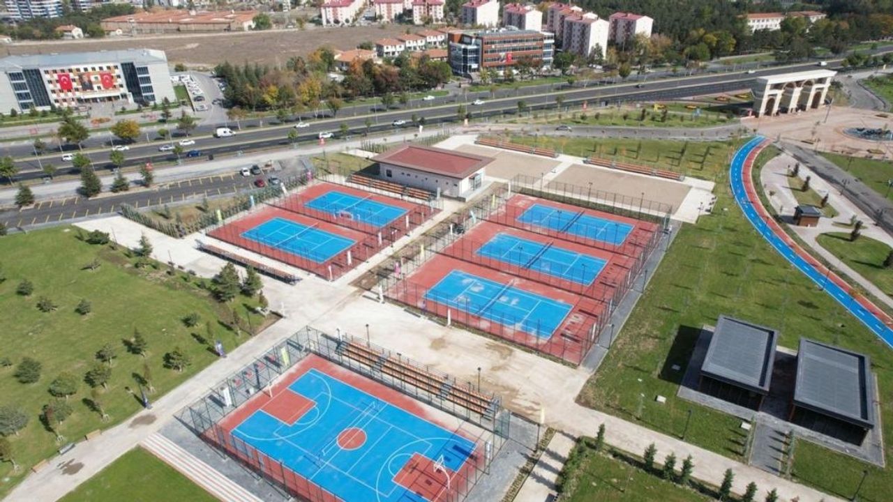 Kayseri'de tenis severlere davet: Yeni dönem kayıtları başladı