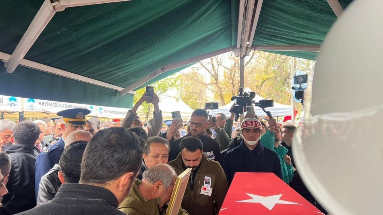 Gürcistan C-130 kazasında şehit olan Binbaşı Nihat İlgen Kayseri'de son yolculuğuna uğurlandı