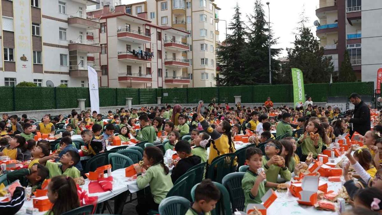 Kayseri’de eğitime büyük yatırım: Okulun kapısı dualarla açıldı!