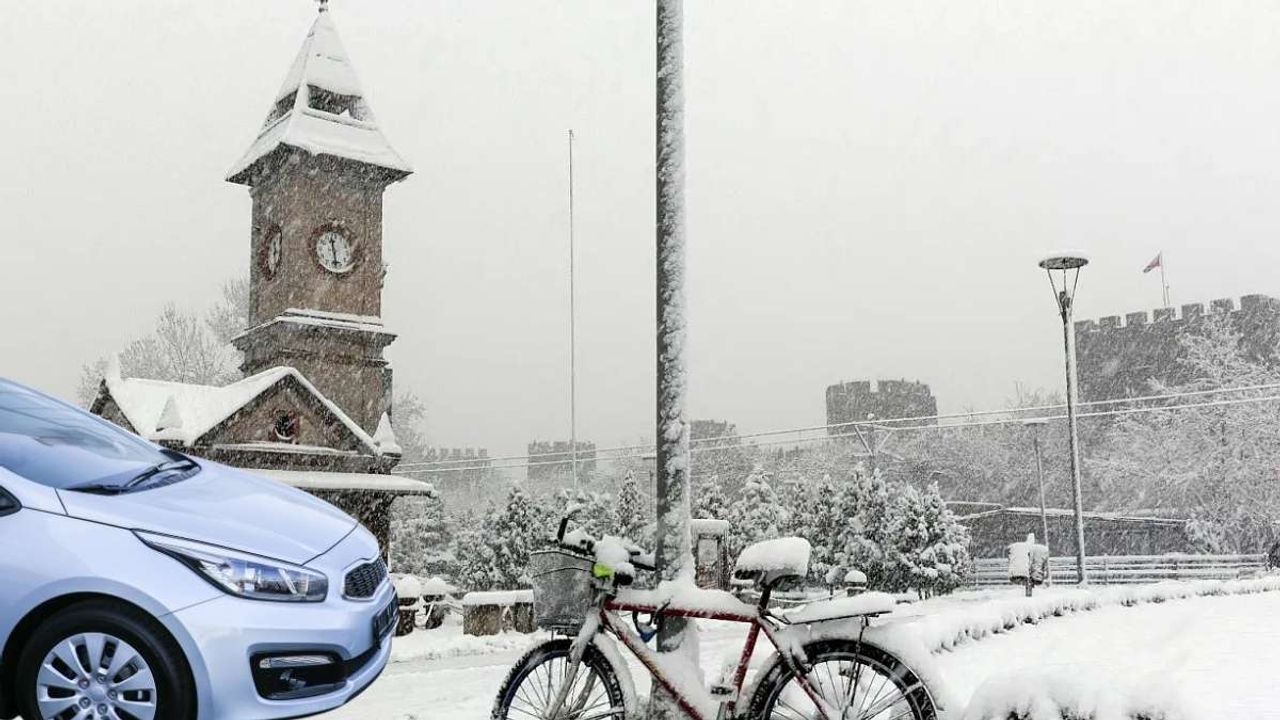 Kayseri’de sürücülere kritik uyarı: Araçlarda bu 7 malzeme mutlaka bulunsun!