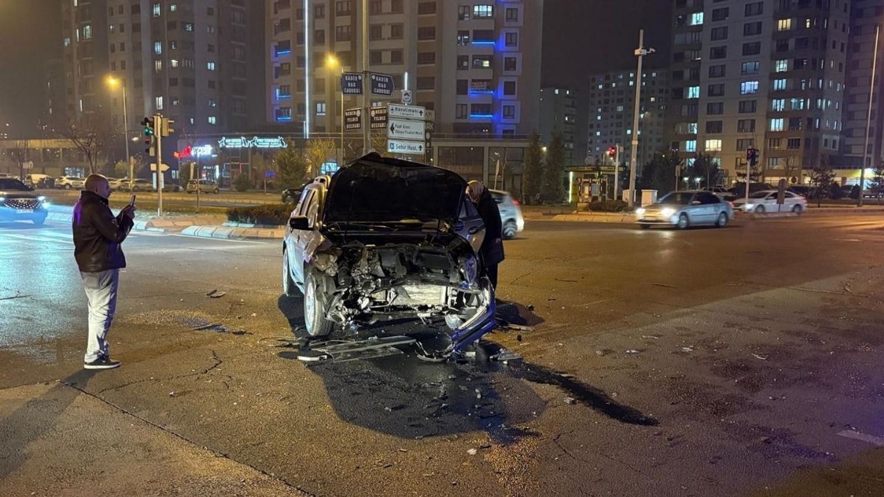 Kayseri'deki korkunç kazada şans eseri yaralanan olmadı