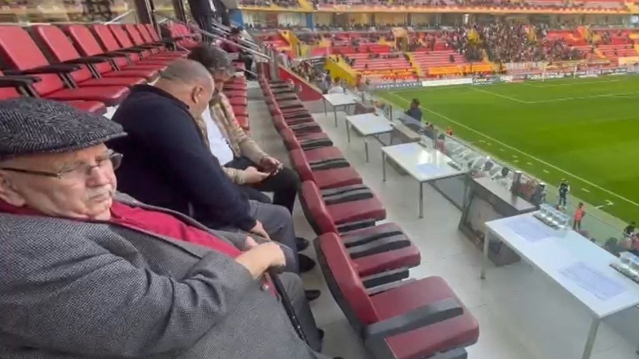 Kebapçı Hilmi uğurlu geldi! Kayserispor 10 haftalık hasreti 3-2’lik zaferle bitirdi