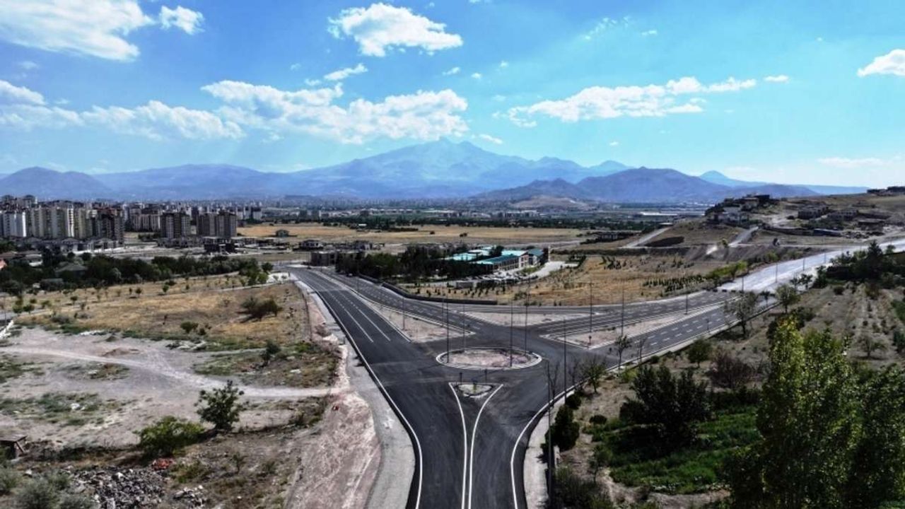 Kayseri trafiği için yeni dönem: Kocasinan Belediyesi'nde akıllı kavşaklar artıyor!