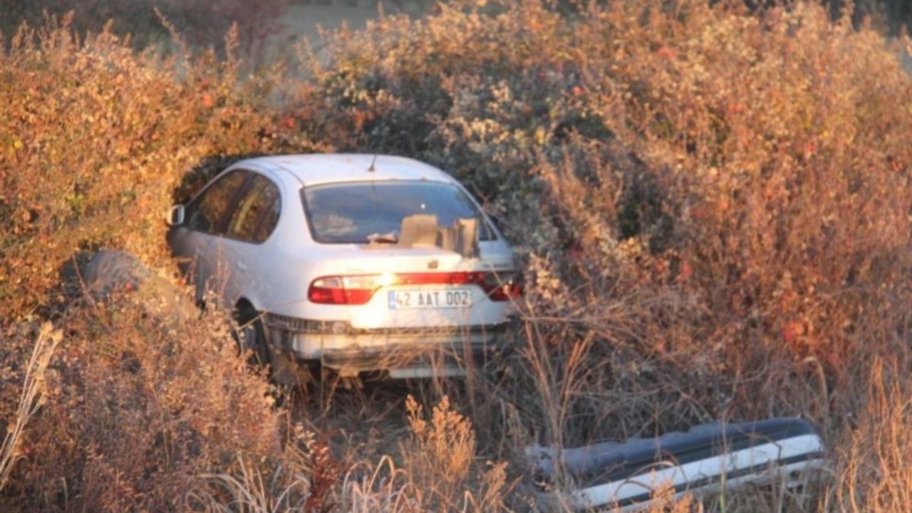 Konya’da otomobil araziye savruldu: 2 yaralı