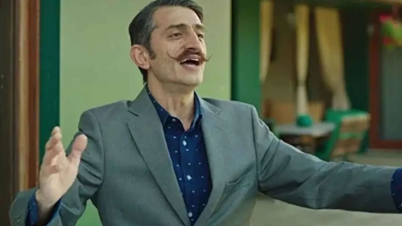 Ünlü oyuncu Metin Keçeci çöpten karton toplayıp otobüse bindi!