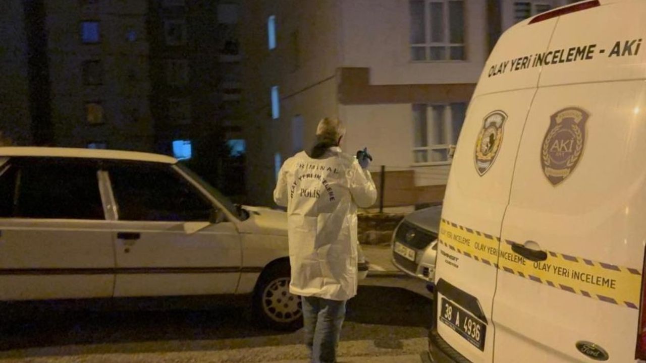 Kayseri’de borcu olduğu iddia edilen genç binanın bodrumunda kendini astı!