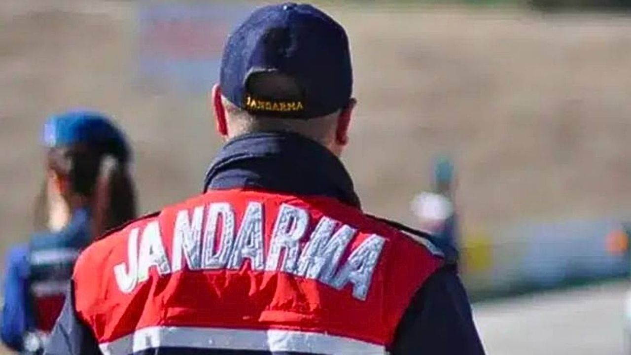 Kayseri’de şüpheli eve baskın: Aramada eserler ortaya çıktı