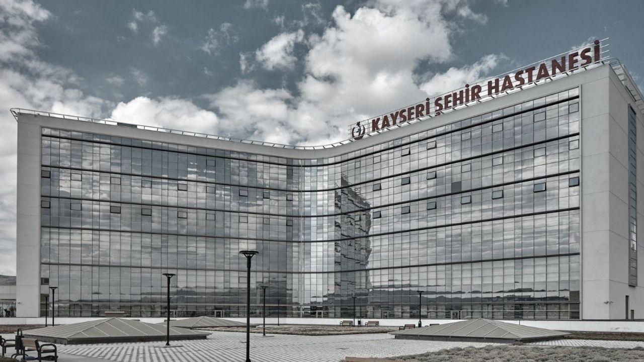 Kayseri Şehir Hastanesi'nde uzman doktor darp edildi!
