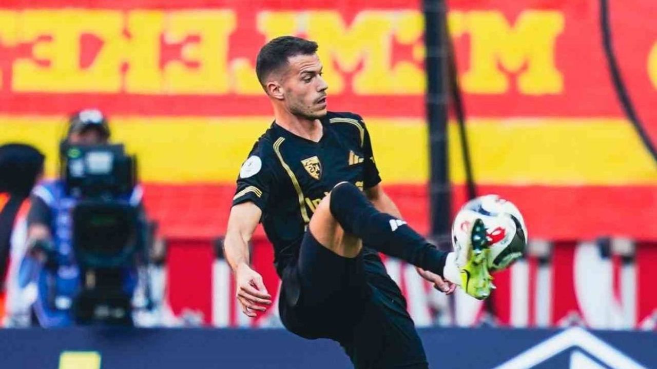 Kayserisporlu Laszlo Benes Almanya karşısında sahaya çıkıyor