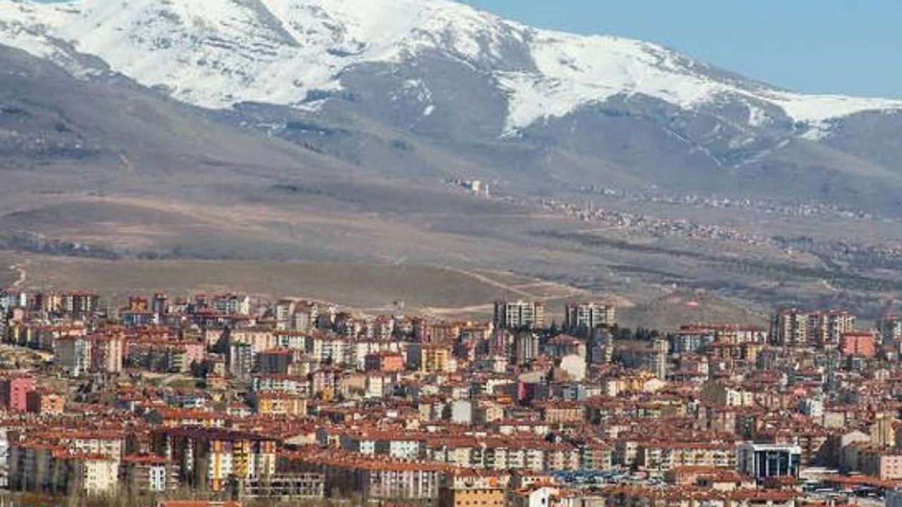 Niğde’de zehir tacirlerine darbe: 9 gözaltı!
