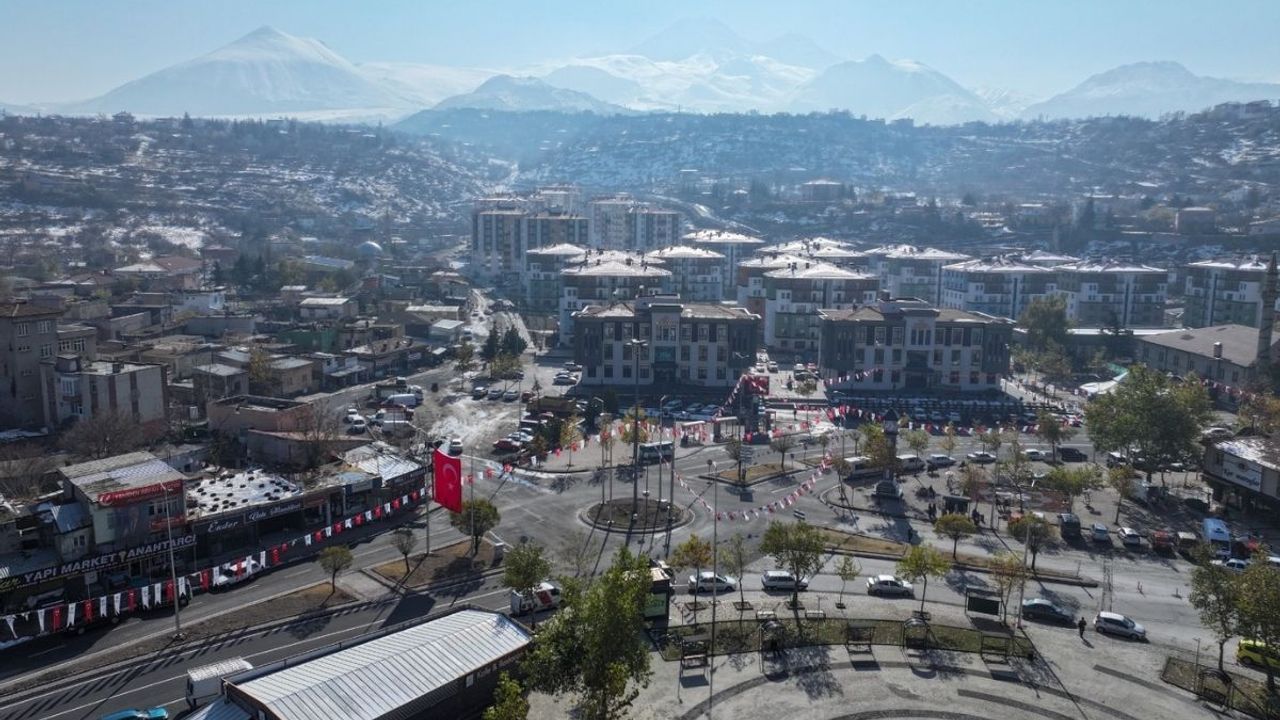 Kayseri Hacılar kışa kilitlendi: Bin ton tuz, 14 araç, sıfır aksama!