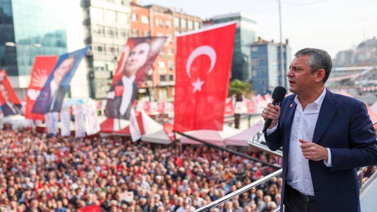 Özgür Özel’den İmralı çıkışı: Ne sözümüzden döneriz ne de vagon oluruz