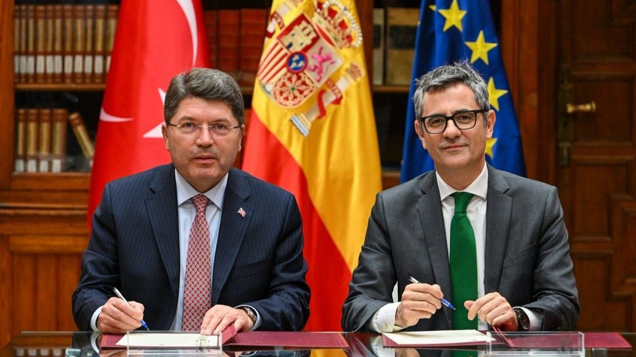 Van’da kaybolmuştu: Rojin’in cep telefonu İspanya'da çözülecek