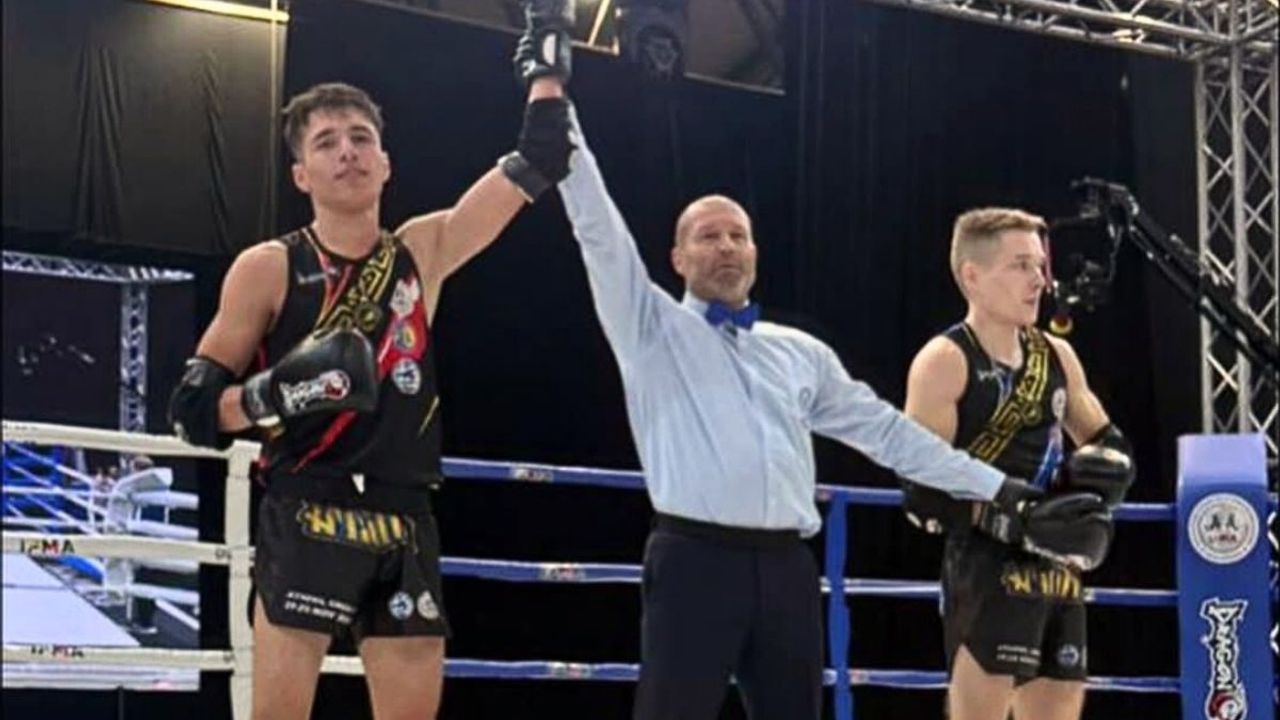 Kayserili Utku Mete Yağcı Muaythai Avrupa Şampiyonası’nda altın madalya kazandı