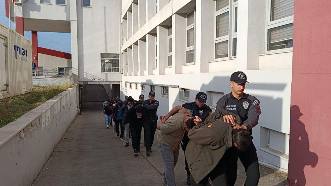 Sazan Sarmalı çetesi çökertildi! 10 ilde operasyon: 35 gözaltı