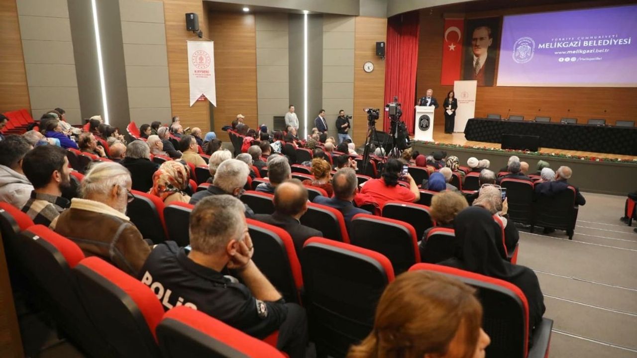 Melikgazi Belediyesi’nden Uluslararası Şiir Şöleni: Dünya Şairleri Kayseri’de buluştu