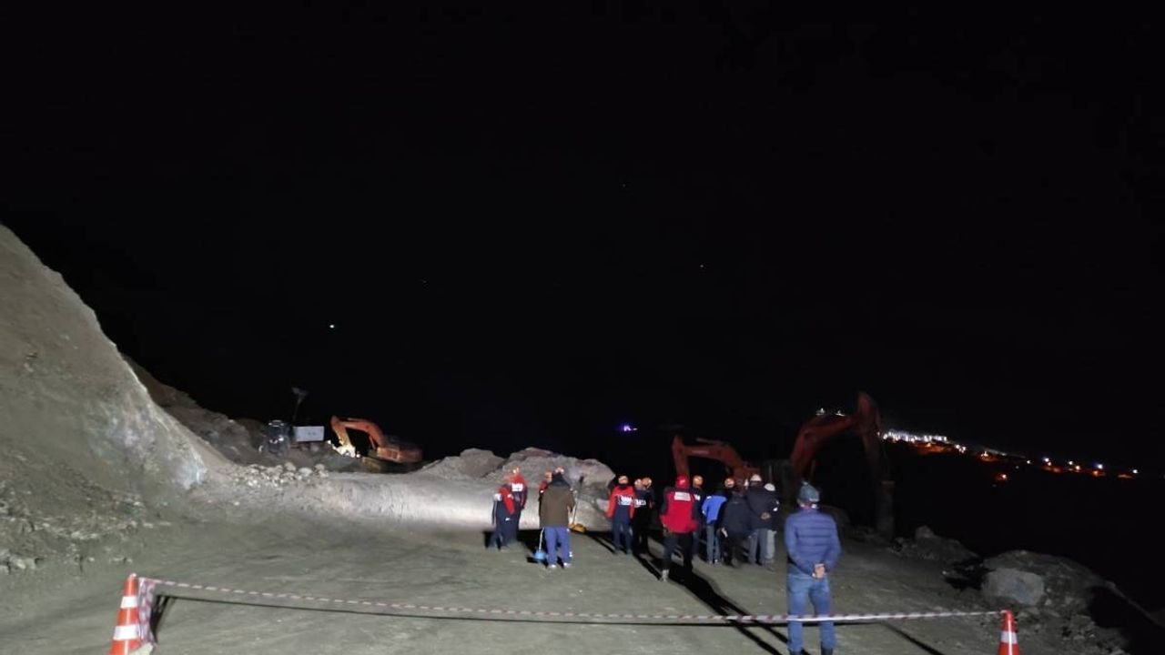 Sivas’ta maden faciası! 1 işçi göçük altında kaldı