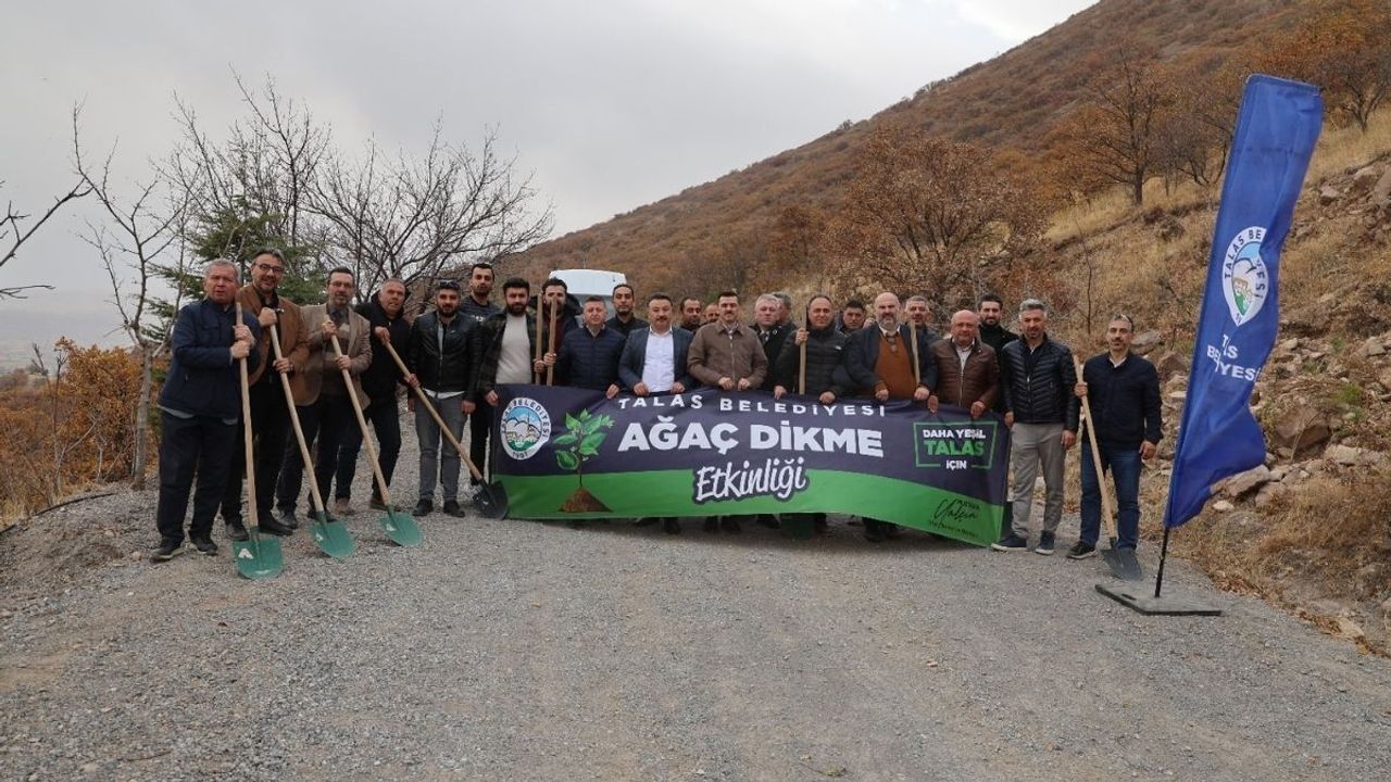 Talas Belediyesi'nden Ali Dağı'nın zirvesine 1111 fidan