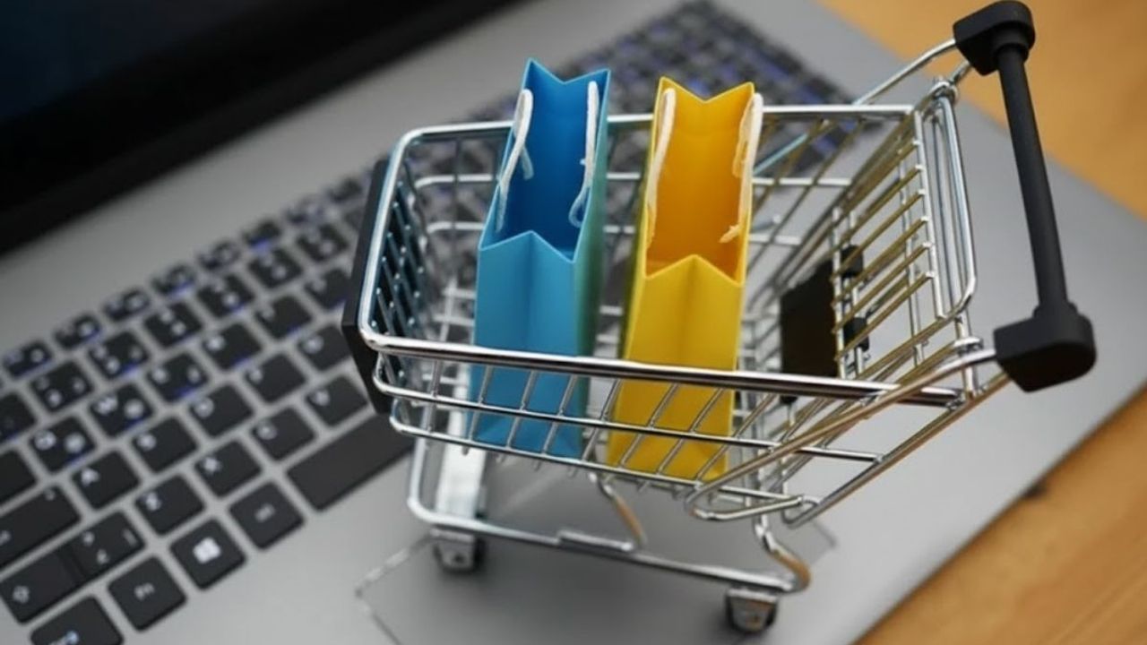 Yüzde 80 İndirim Yalanı Ortaya Çıktı: Ünlü Markalara Büyük Para Cezası Kesildi!