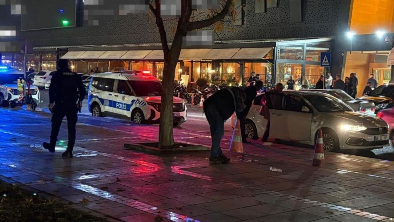 Kayseri Tuna parkında bıçaklı kavga : Sırtından bıçaklayıp kaçtı