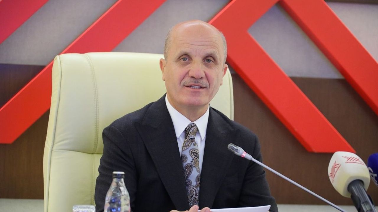 Üniversitelerde 3 yılda mezuniyet dönemi başlıyor