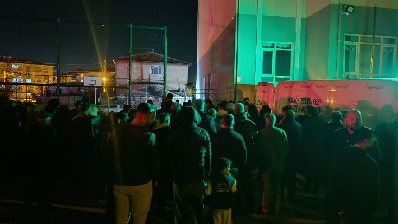 Yerköy’de 17 yaşındaki öğrenci okul bahçesinde yaşamını yitirdi