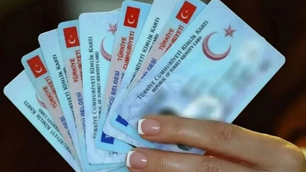 2026 Zamları netleşti! Ehliyet, Pasaport ve Yurt Dışı Harcı Cep Yakacak!