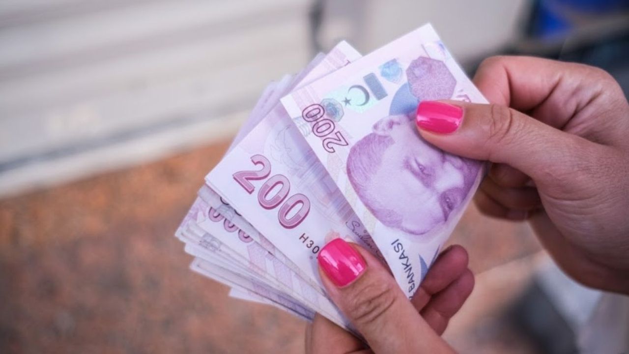 Bakan Şimşek'ten emekli ve memura ocak zammı için %18,7'lik ilk ipucu!