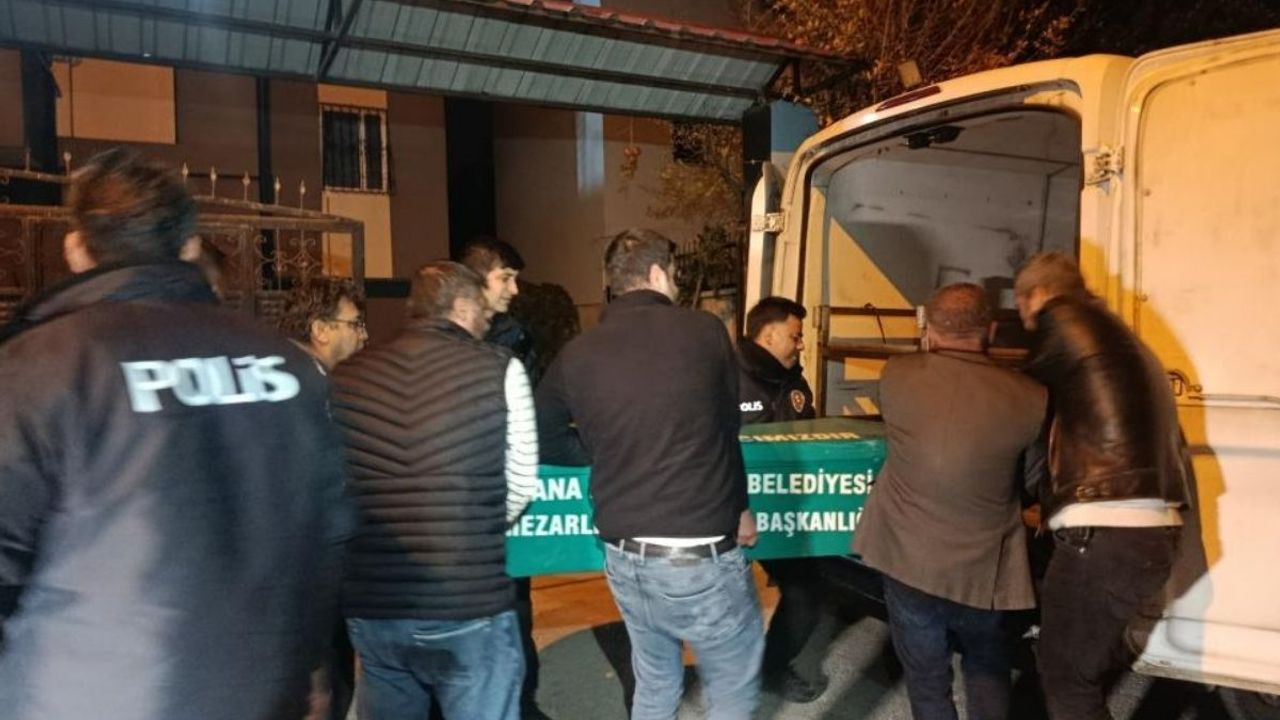 Adana’da baba iki çocuğunu öldürüp yaşamına son verdi