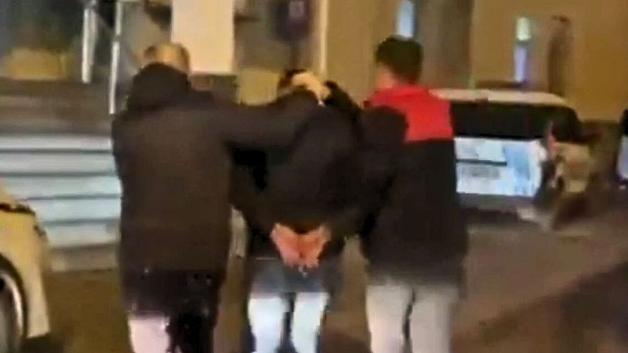 Kayseri’de polise çarpıp kaçan sürücünün yakalandığını Ali Yerlikaya duyurdu