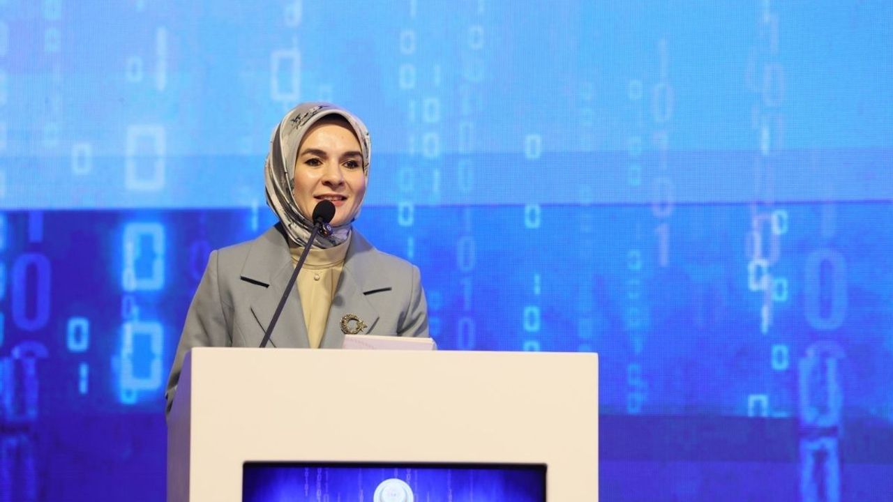 Bakan Göktaş: Dijital medya ve oyun platformlarına yasal düzenleme geliyor