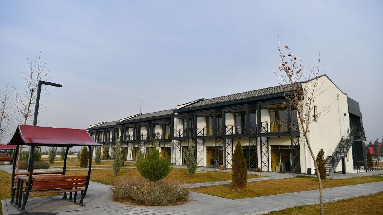 Başkan Büyükkılıç Saffet Arslan Palyatif Bakım Merkezi’nde incelemelerde bulundu