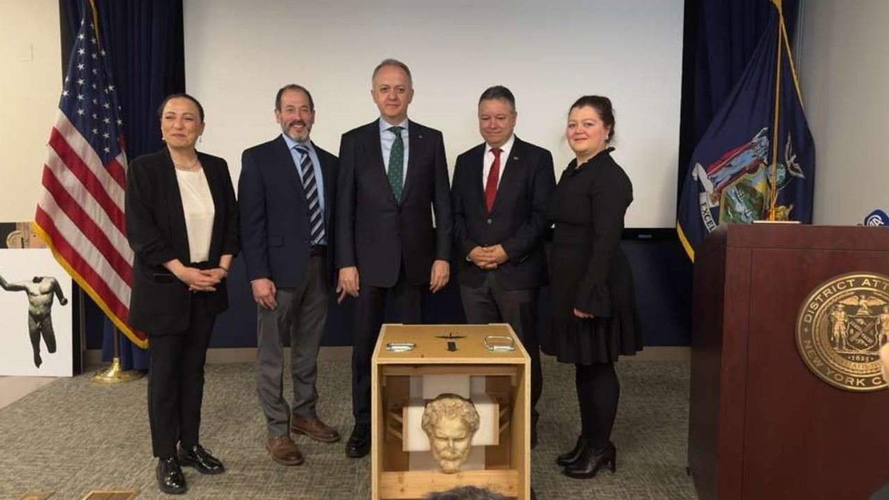 Boubon’un kayıp imparatoru Türkiye’ye dönüyor