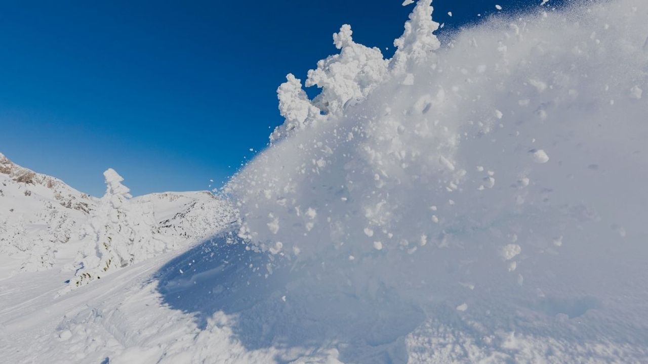 SON DAKİKA Artvin’de çığ alarmı: Aksu Yaylası’nda 3 çobandan haber alınamıyor