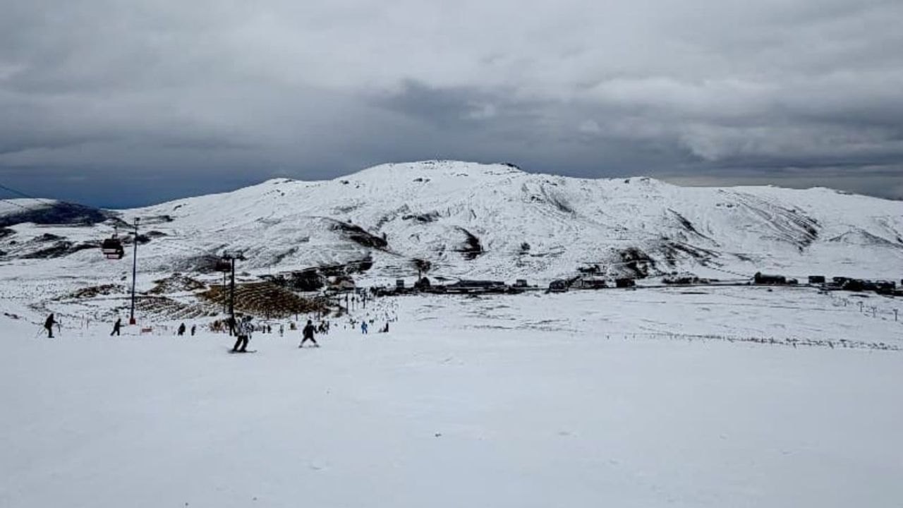 Erciyes Kayak Merkezi zirvenin henüz çok uzağında Palandöken’in gerisinde kaldı!