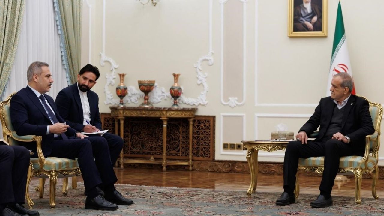 İslam dünyası için yeni dönem: Fidan ve Pezeşkiyan’dan dikkat çeken açıklamalar