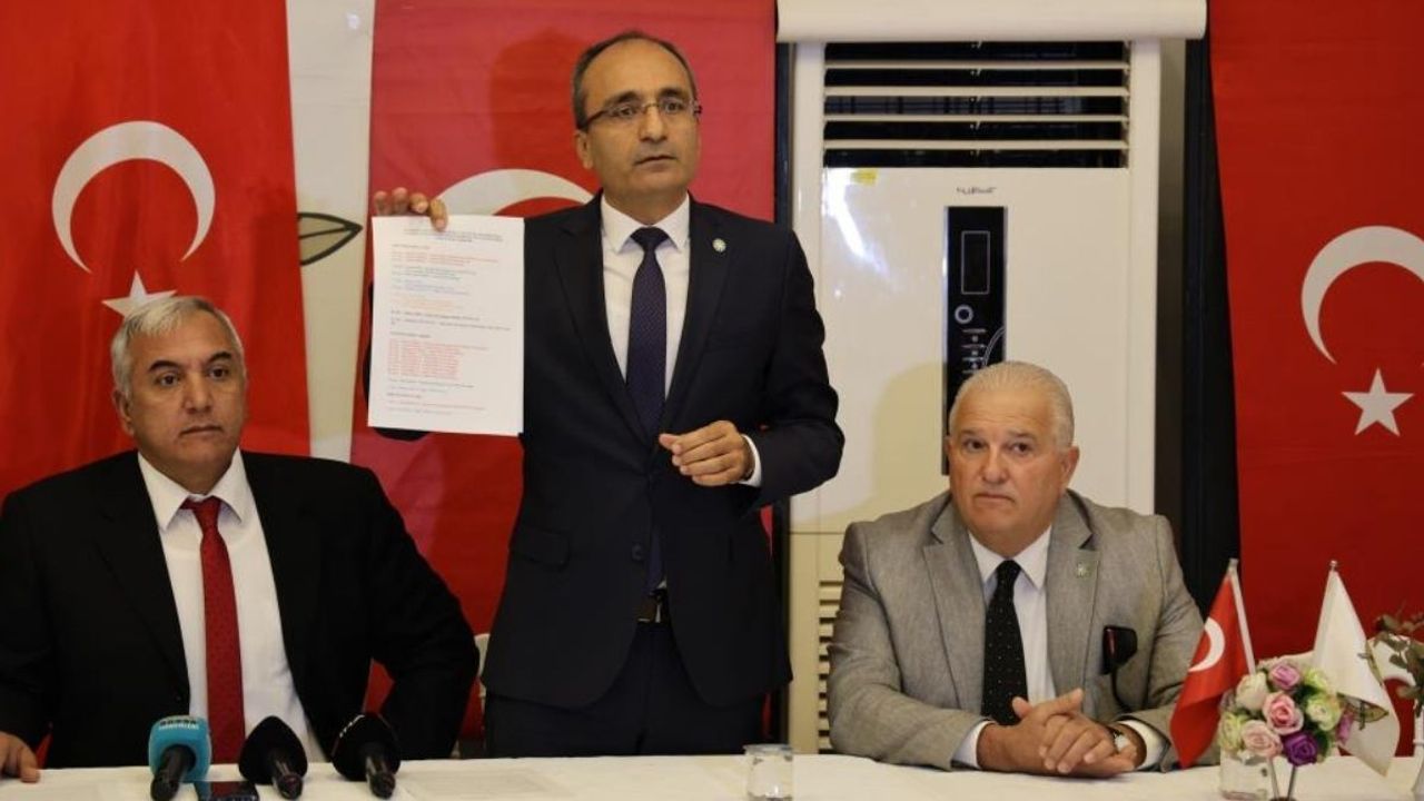 O partide fırtınalar kopuyor: 5 Başkan istifa etti!