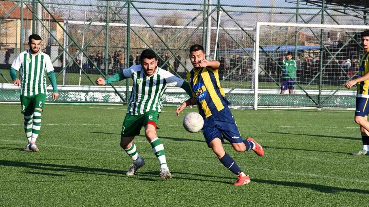 Lider Kayseri Şekerspor nefes kesen maçta son dakikada güldü