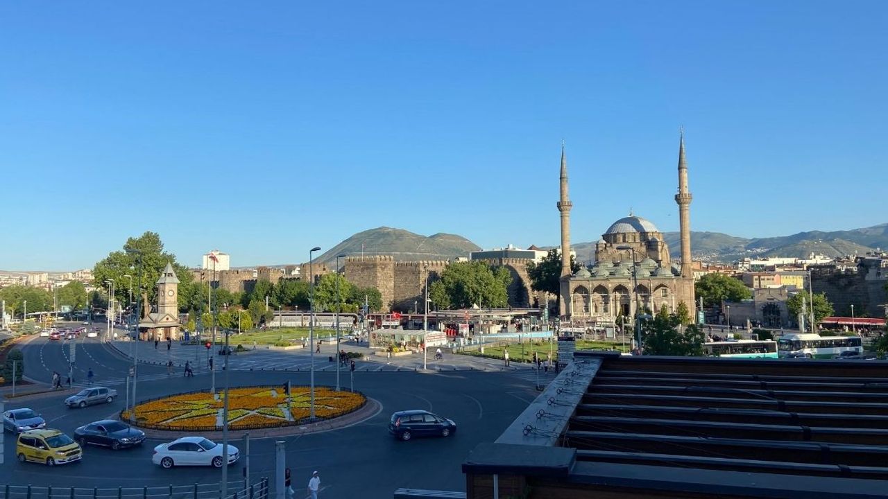 Kayseri’de hava soğuyor: Kar yağışı kapıda