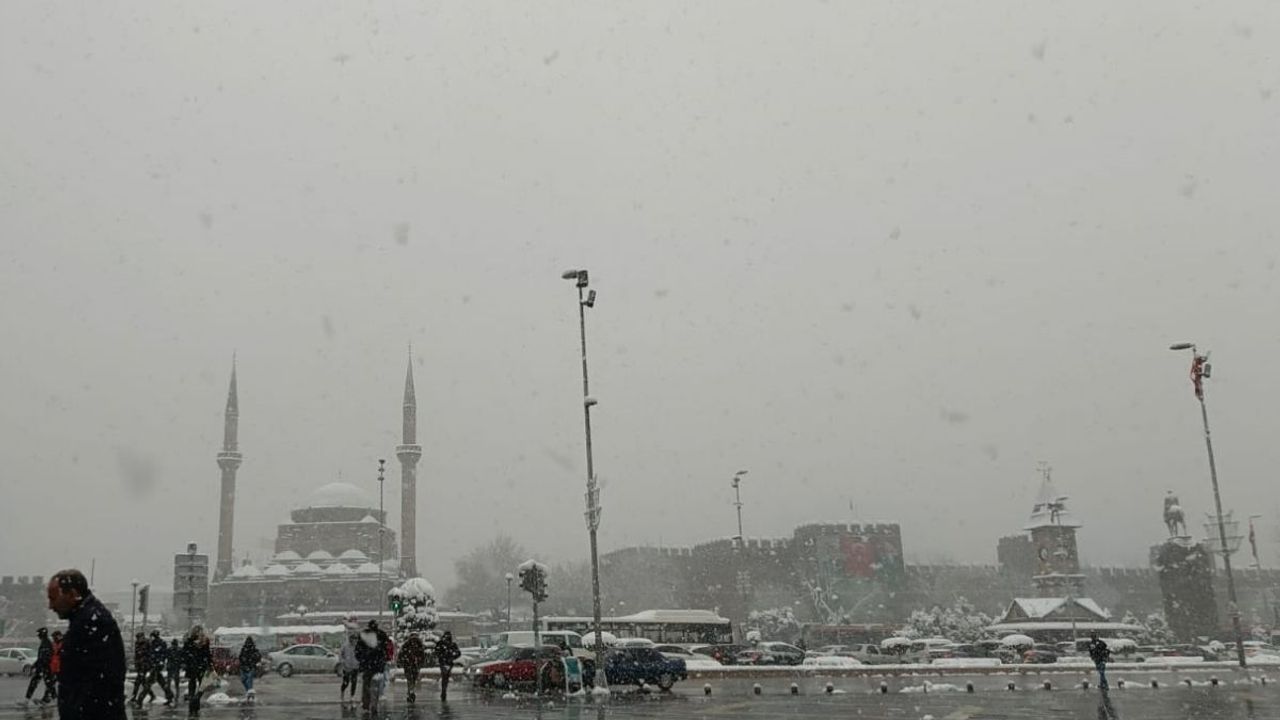 Kayseri’de kar ve soğuk alarmı! Kuvvetli yağış uyarısı geldi