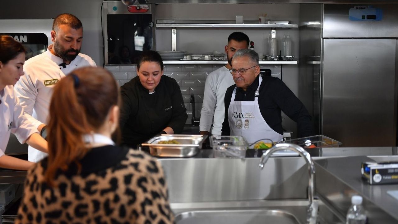 Kayseri’de profesyonel şefler yetişecek: Dersler şubat ayında başlayacak!