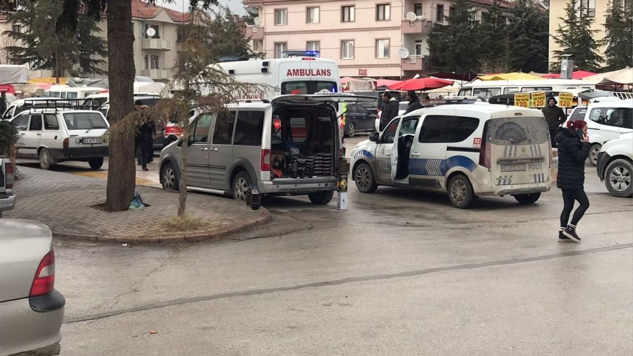 Konya’da halk pazarında taşlı sopalı kavgada 5 kişi yaralandı!