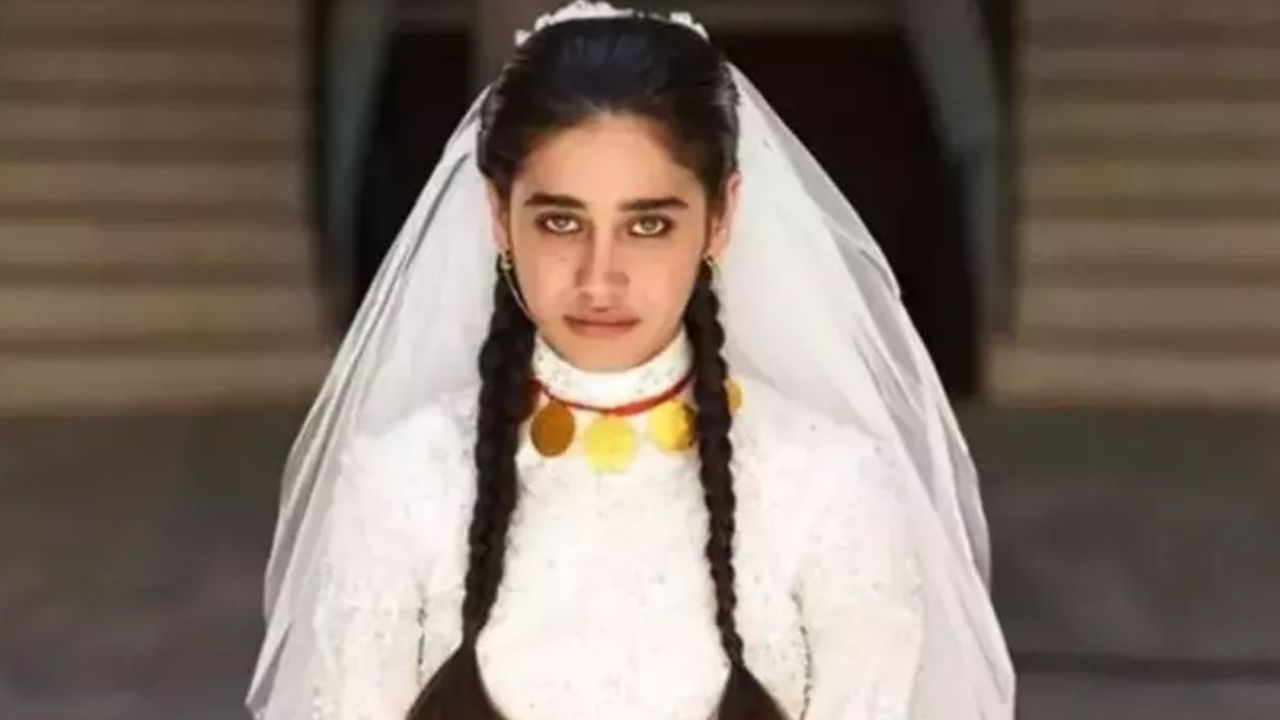 Meltem Miraloğlu dinini değiştirip papazla evlendi iddiası: Vaftiz olup ayin yapıyormuş!