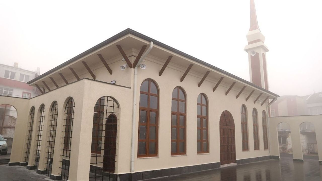Palancıoğlu: Hayrat Camii Kısa Sürede İbadete Açılacak