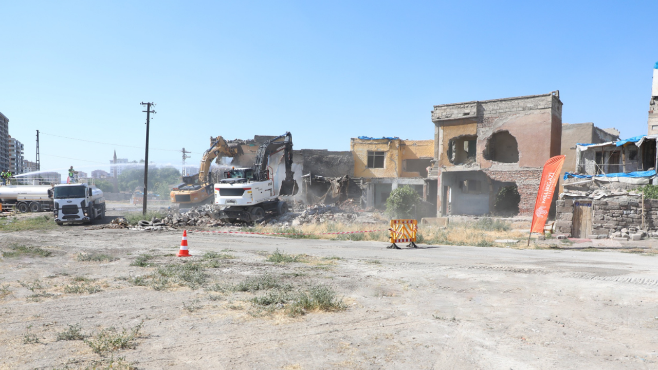 Melikgazi’de boş binalar tutunamıyor!