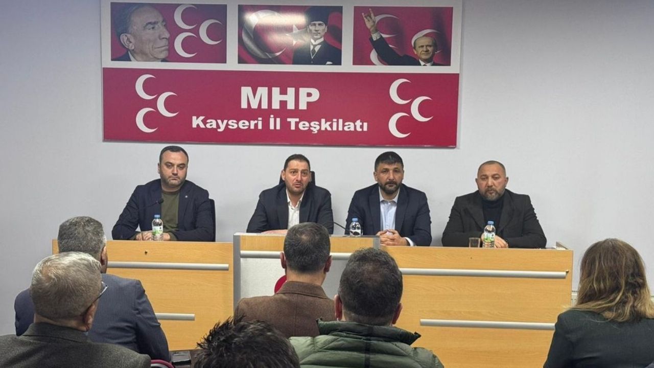 Milliyetçi Hareket Partisi Kayseri İl Başkanlığı’nda 2025 yıl sonu değerlendirme toplantısı yapıldı