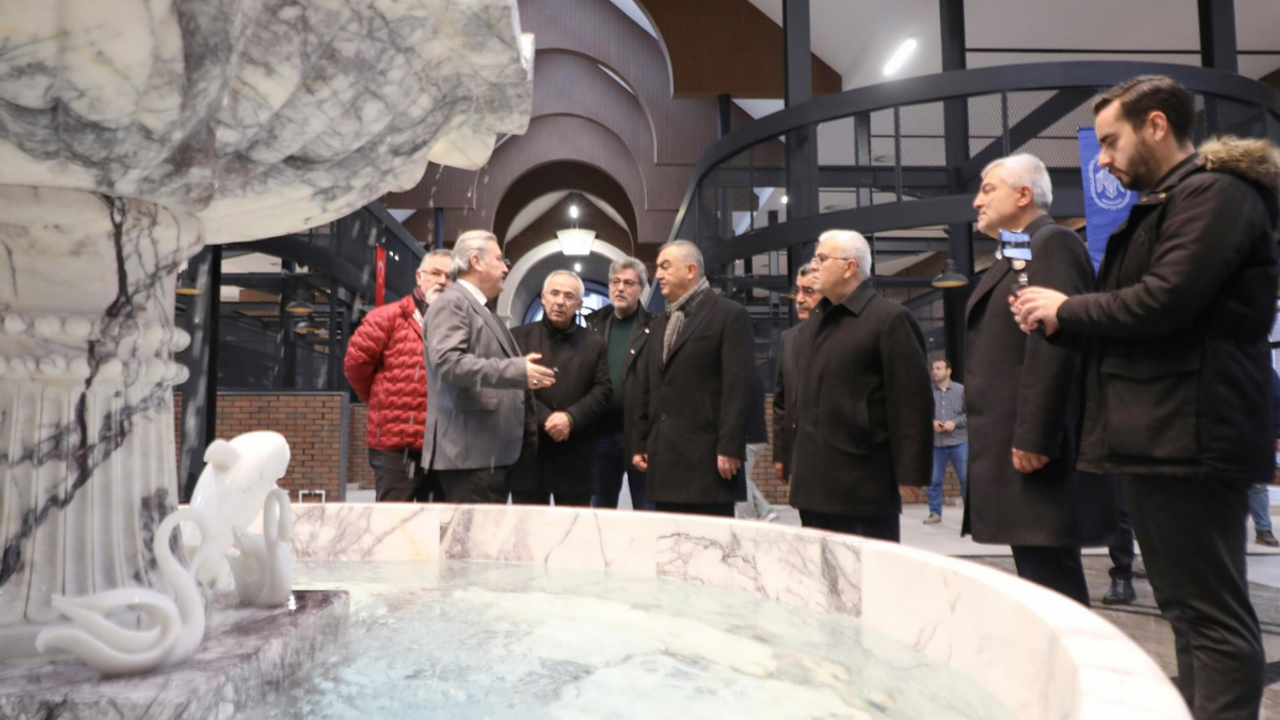 KAYSO heyeti gördü, etkilendi: Melikgazi Kayseri’nin geleceğini kuruyor