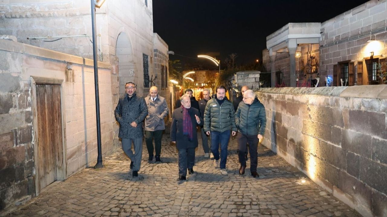 Talas Belediyesi'nden kültür sanat atılımı: Başkan Yalçın çalışmaları inceledi