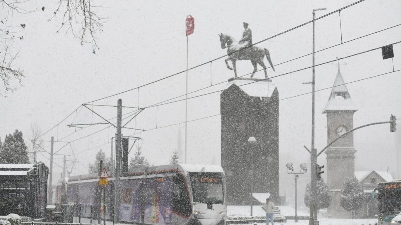 Kayseri buz kesti! Kayserililer 3 Ocak sabahına -20 dereceyle uyandı